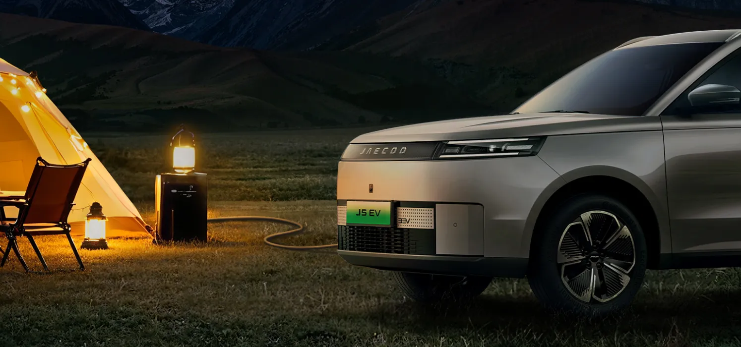Class-Leading (V2L) 3.3kW Power Output
